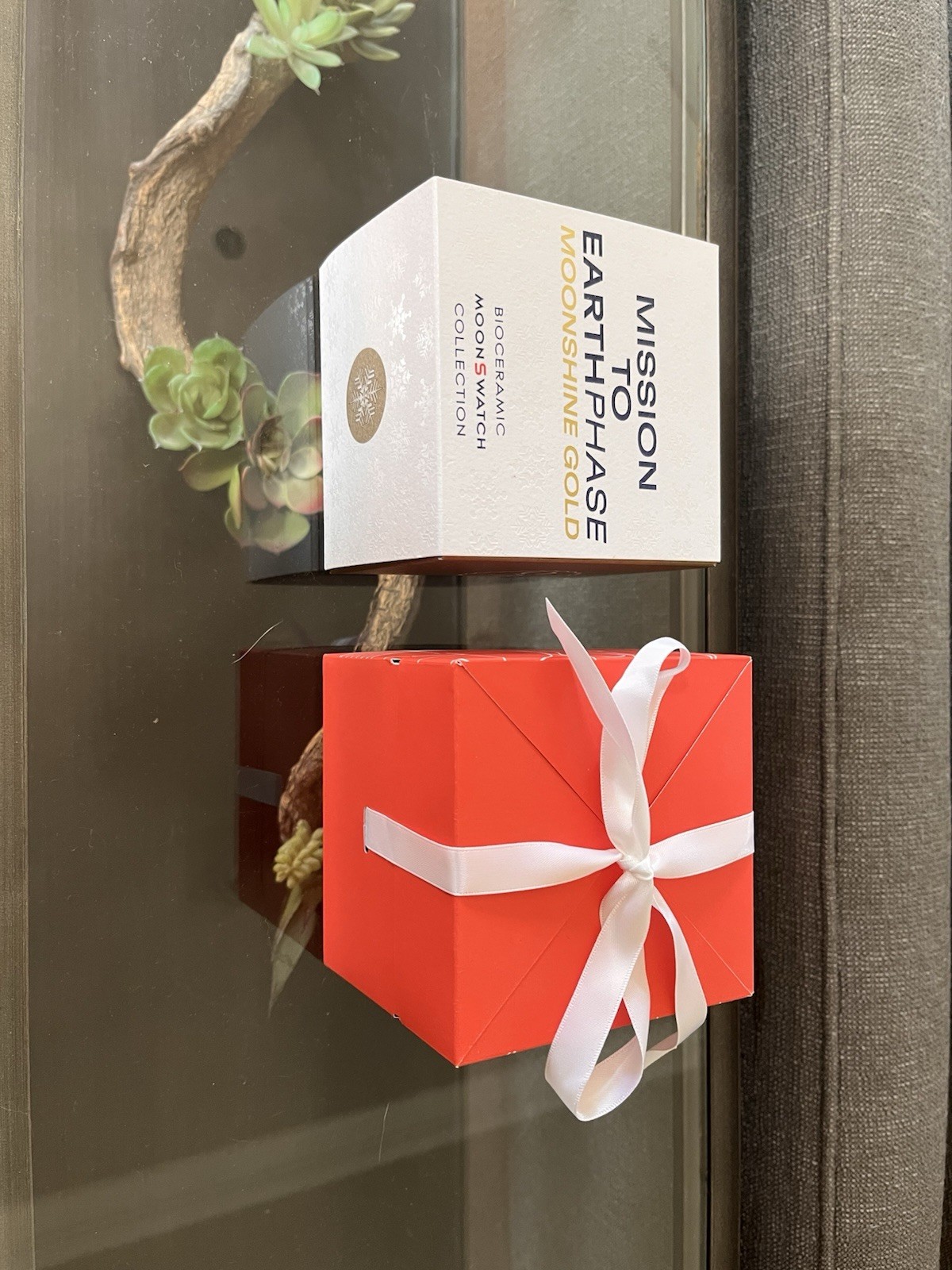 OMEGA x Swatch MoonSwatch Mission to Earthphase Quartz Chronograph White Box