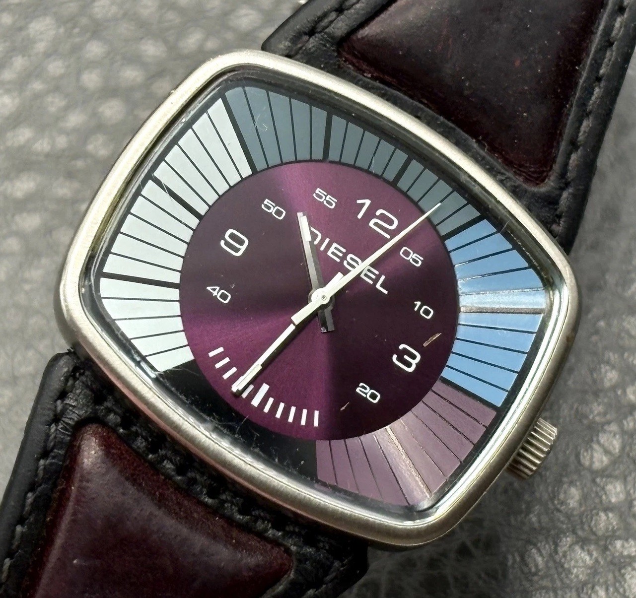 Diesel DZ3025 Men’s Square Dial Blue Purple Leather Strap Watch NEEDS BATTERY