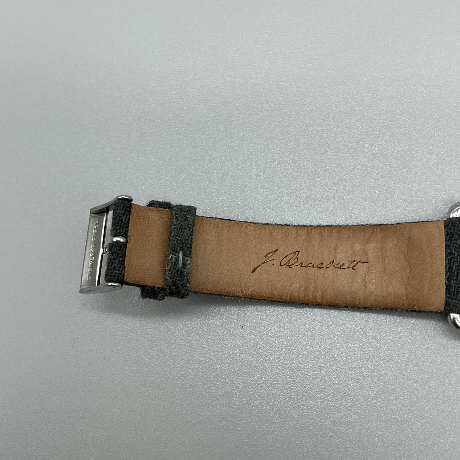 J. Brackett Ronda Mens Watch 42mm Black Dial Gray Strap Date New Battery