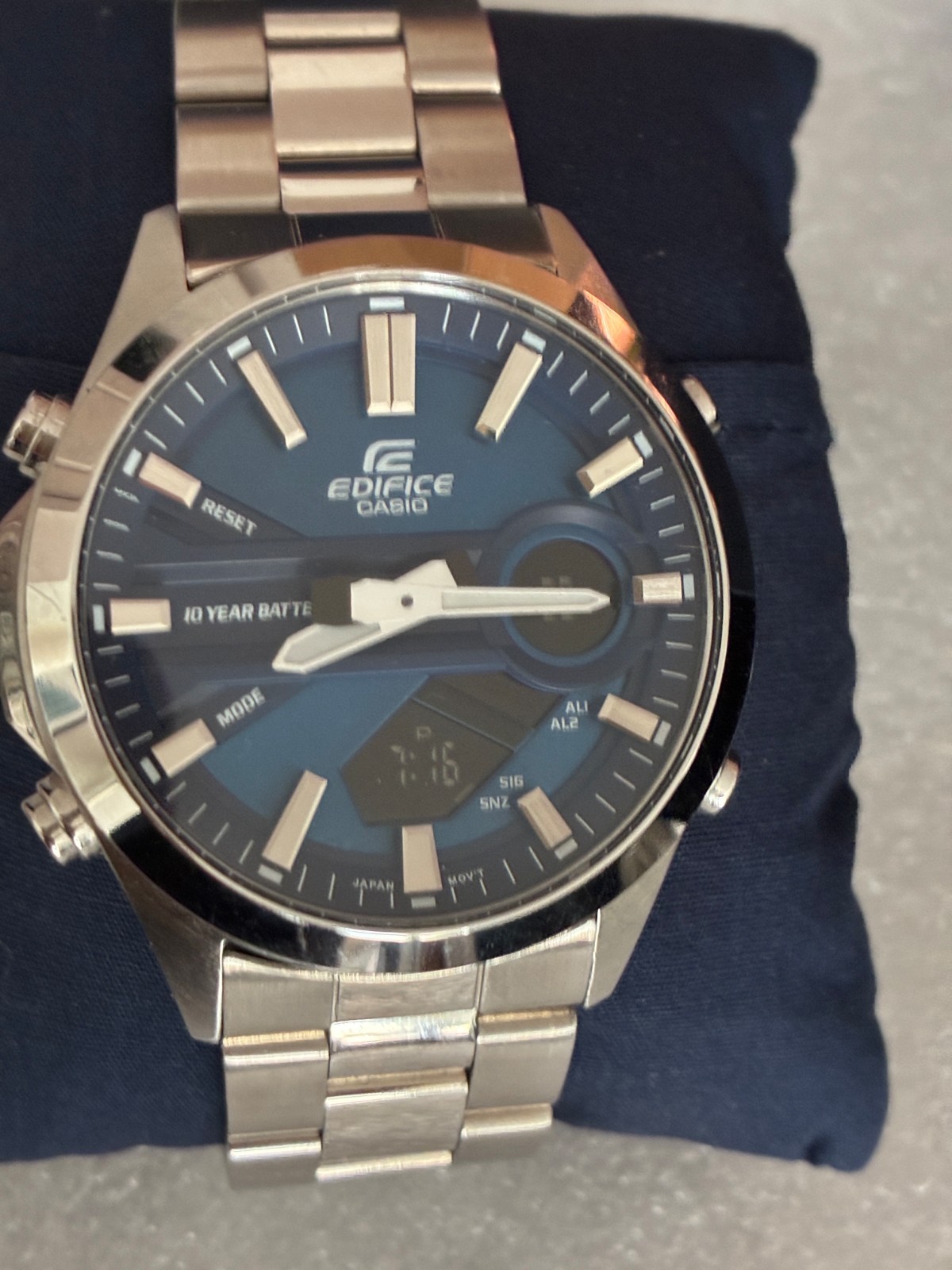 Edifice EFV-C120