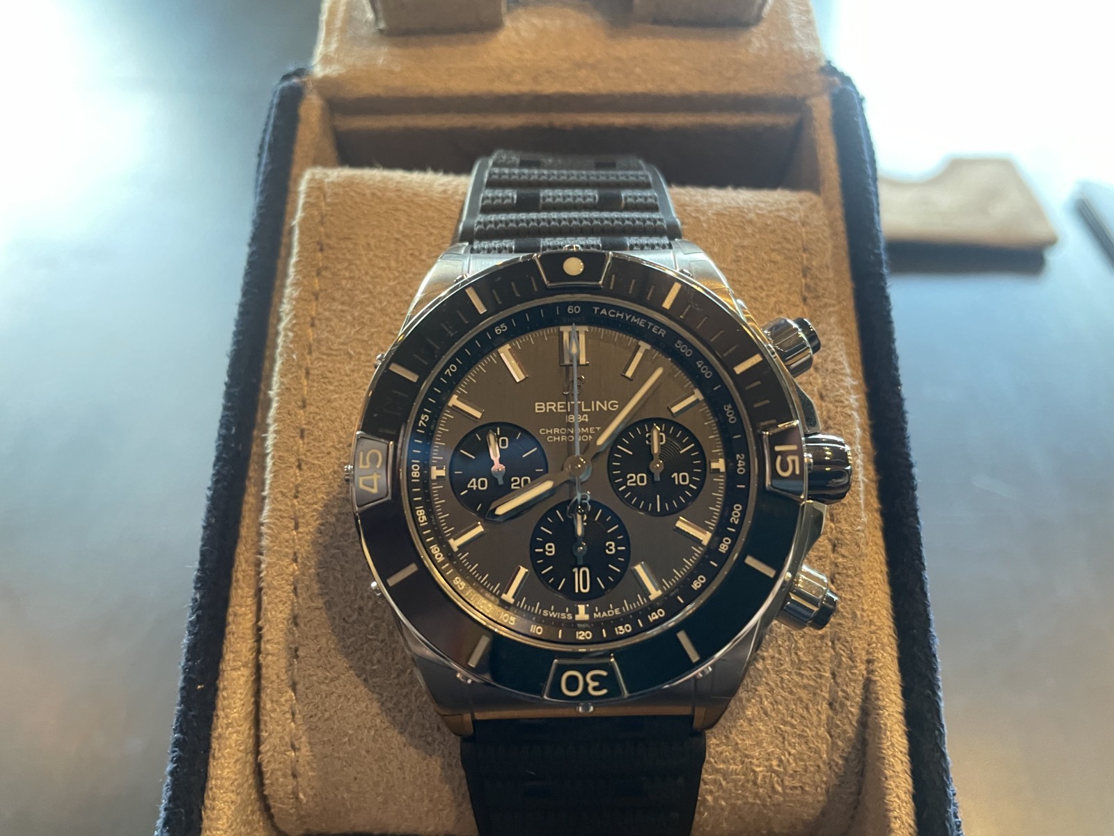 Breitling Super Chronomat B01 44 mm Titanium Eb0136