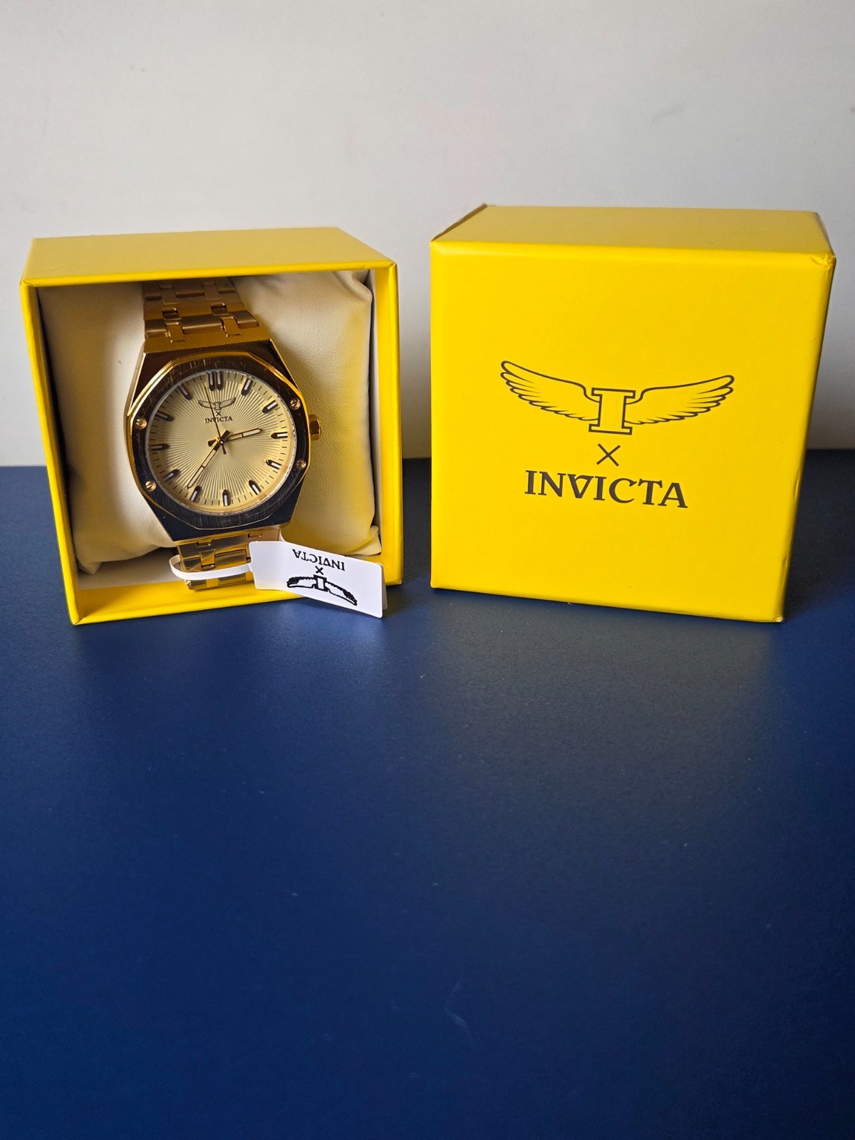 Invicta Specialty 69031 Gold Tone Quartz Watch Silver Dial NEW Box & Tag 42mm