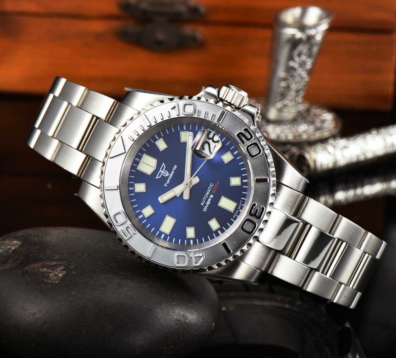 Diver 24 Jewel NH35A 40mm Auto Men Watch Blue Dial Grey Brushed Insert Polished