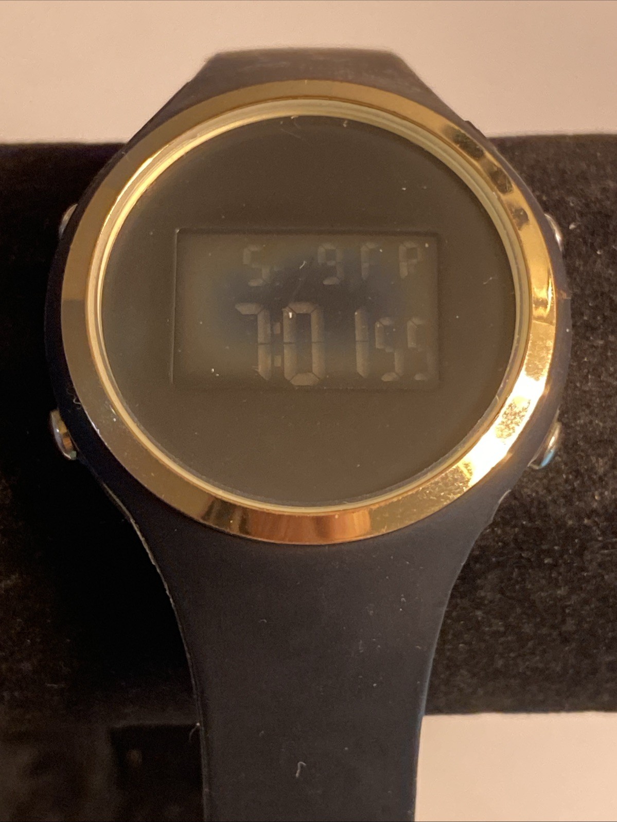 Quartz Digital Display. Mo#PT2034GD8K. Still Working. New Battery