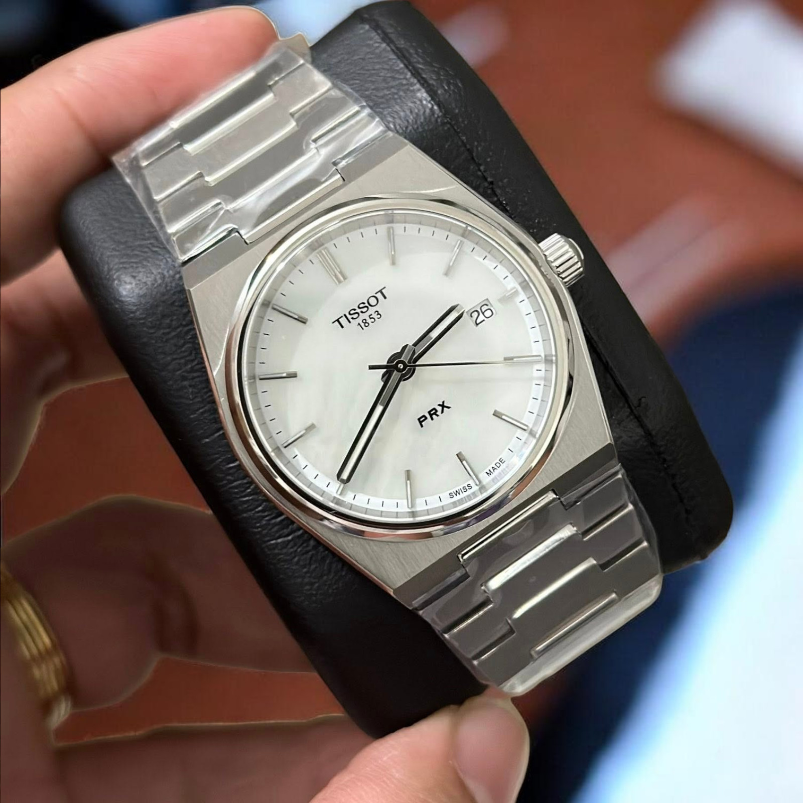 New Tissot PRX T137.210.11.111.00 White Mother Of Pearl Dial Quartz Watch 35mm