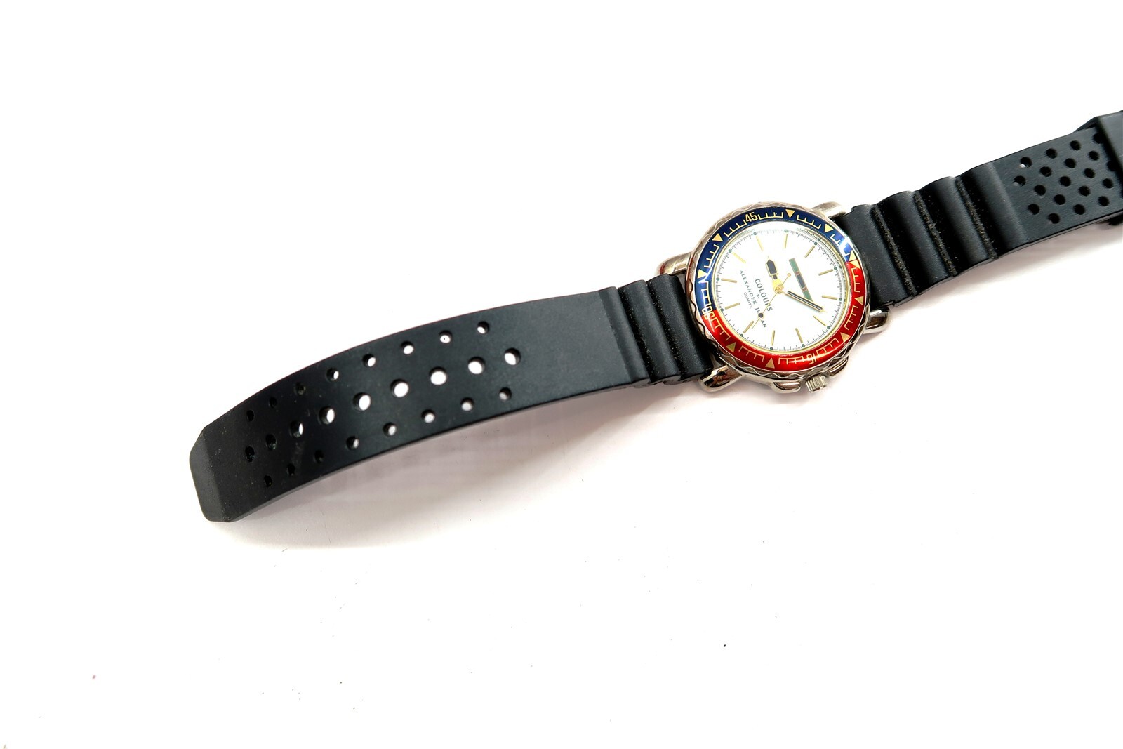 COLOURS by ALEXANDER JULIAN Mens Quartz Watch 40mm Case NEW BATTERY WORKS GREAT
