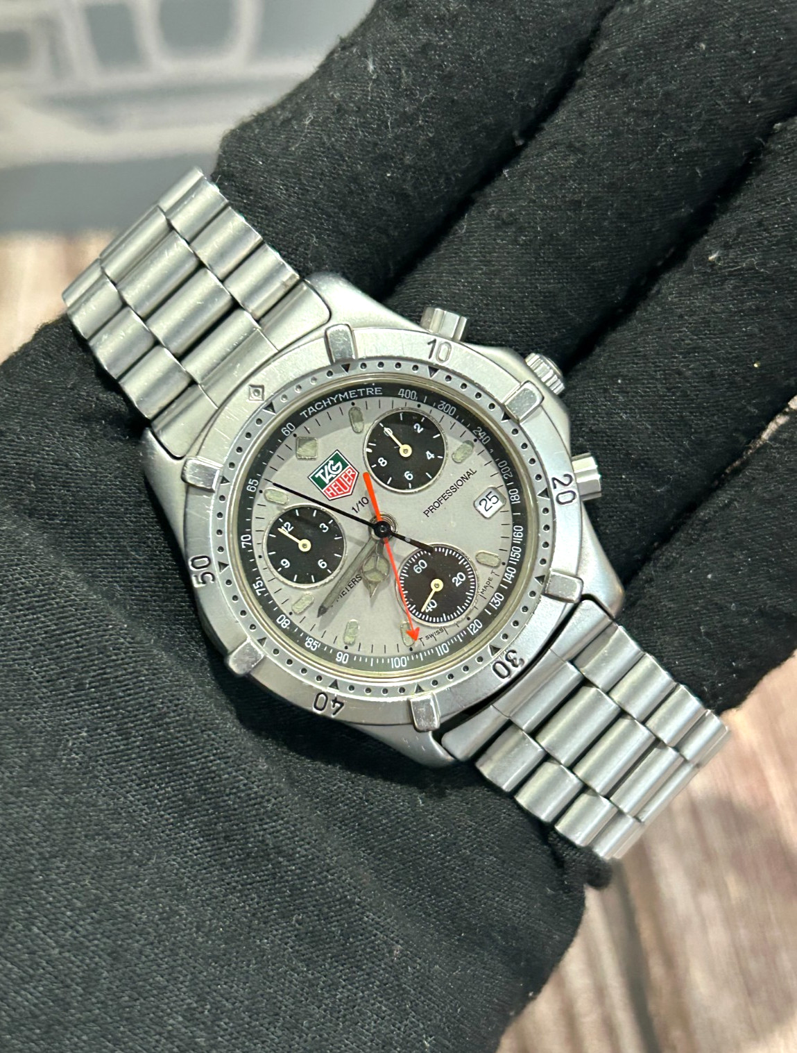 [Vintage] Tag Heuer Professional CE1111 Chronograph 38mm Quartz Men’s Watch b338
