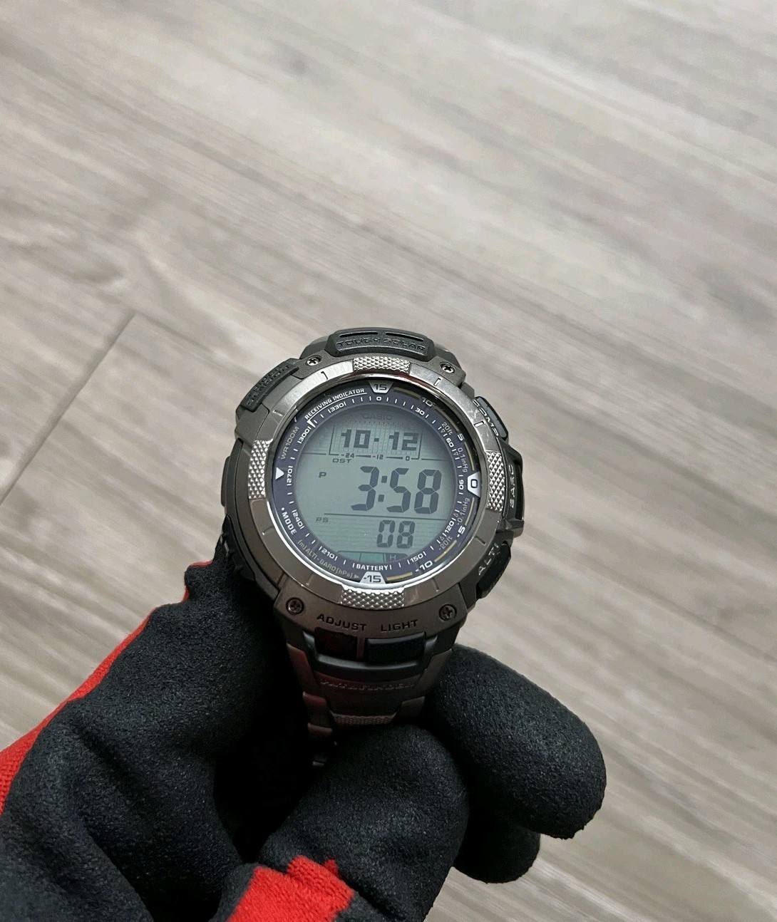 Casio Pathfinder PAW-1100T Multifunction Solar altimeter barometer compass etc.