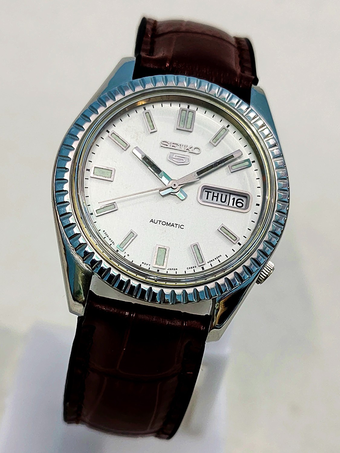 Vintage Seiko 5 Automatic 17-Jewels Day & Date 80s Made Japanese Men Wristwatch