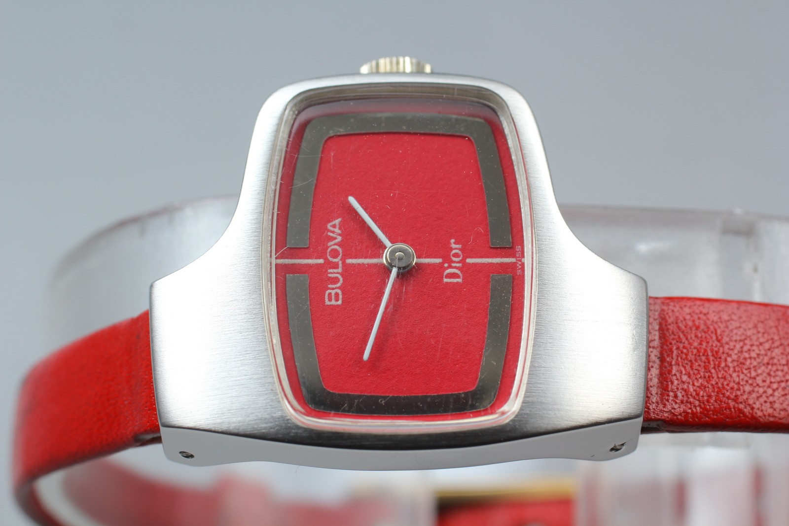 [Exc+5] Vintage Bulova Dior N2 Hand-Wind Red Asymetrical Women’s Watch