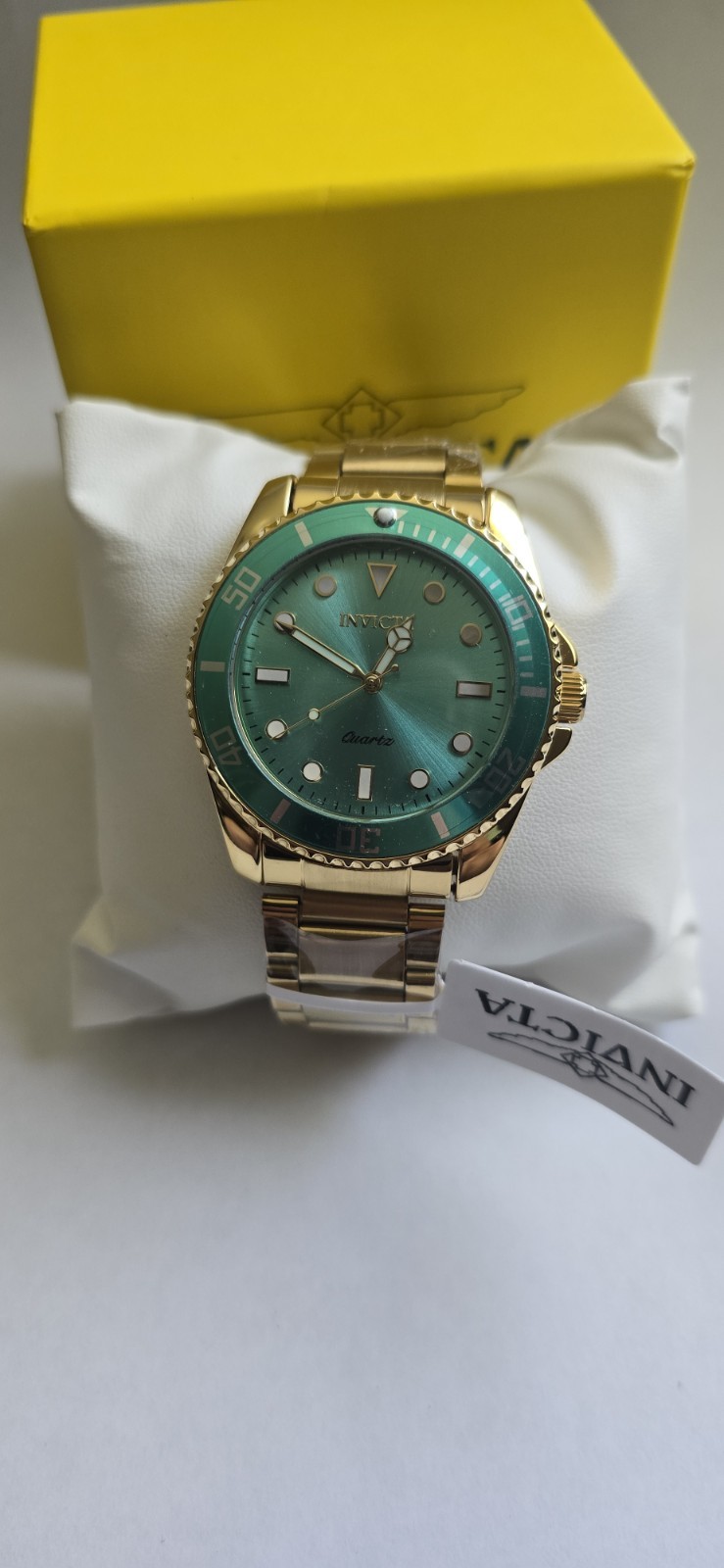 Invicta Pro Diver 69400 Men’s 42mm Gold Watch Aqua Green Sunburst Dial Quartz…