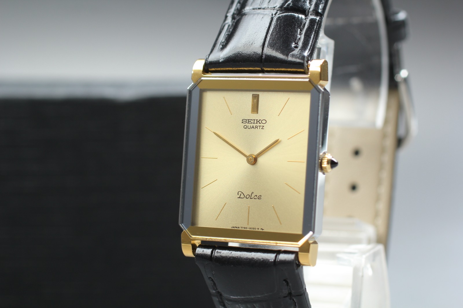 Vintage 1988 Near MINT Seiko Dolce 7730-5020 Gold Tank 25mm Quartz Men’s Watch