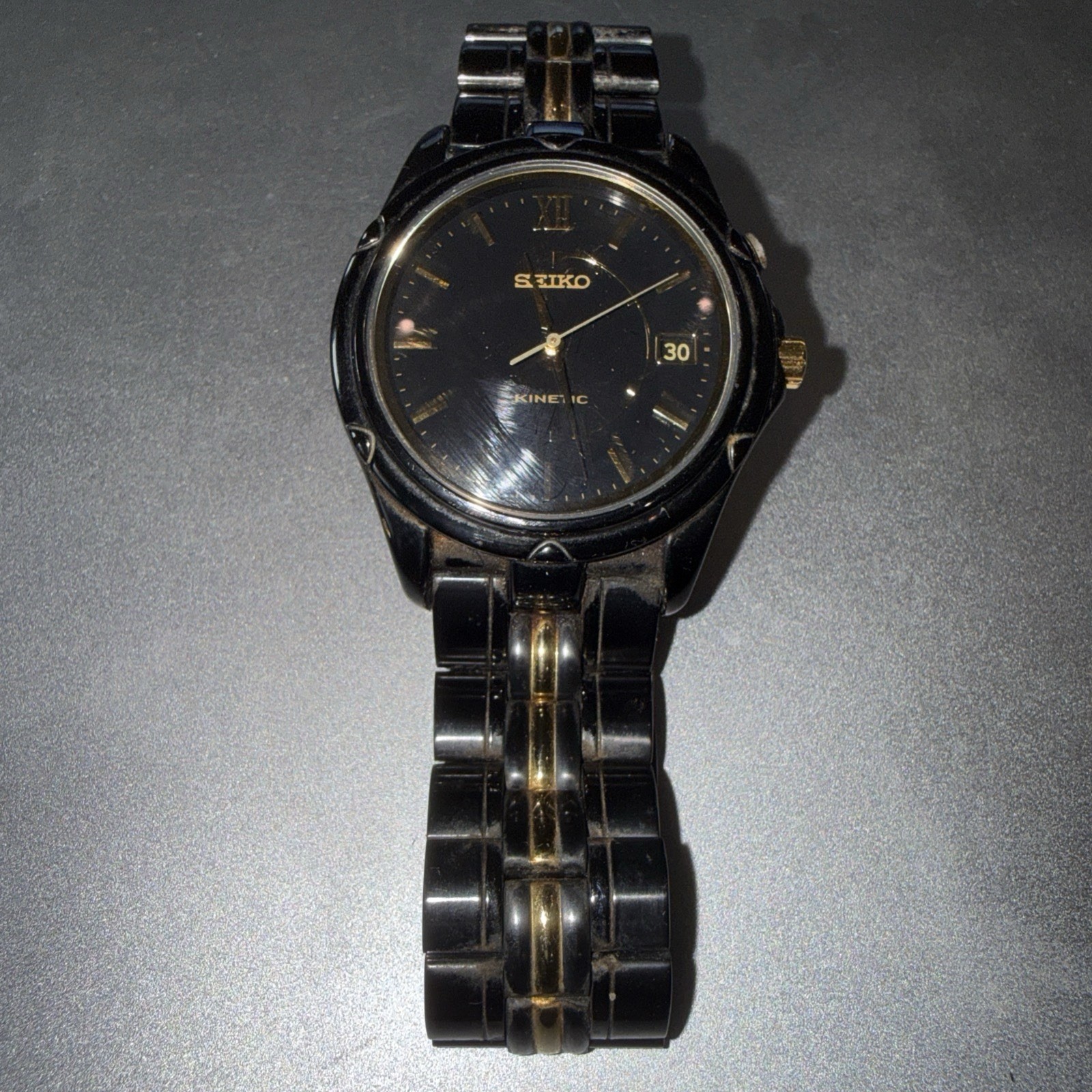 Mens Seiko Kinetic 5M62-0C80 Gun Metal/Gold Tone Black Gray Wrist Watch