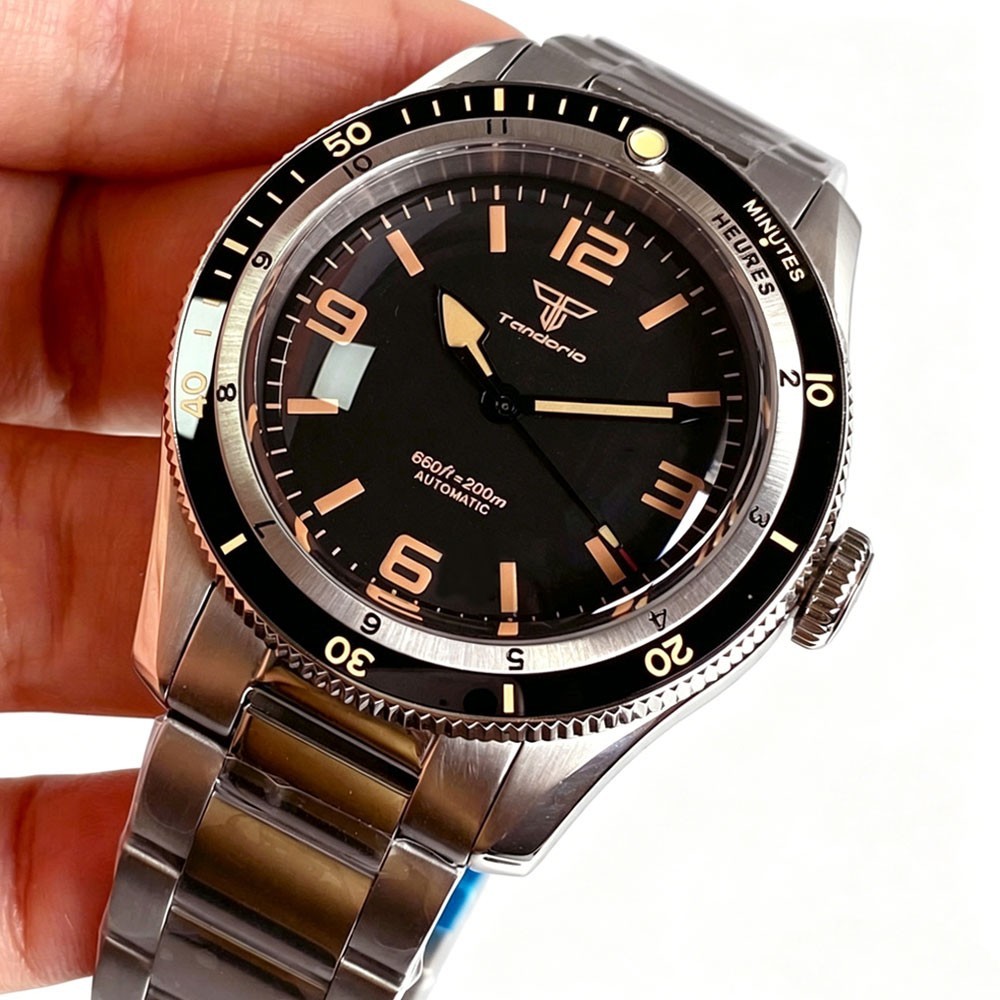 20ATM Diver 40mm Domed Sapphire Glass Retro Dial NH35 PT5000 Automatic Men Watch