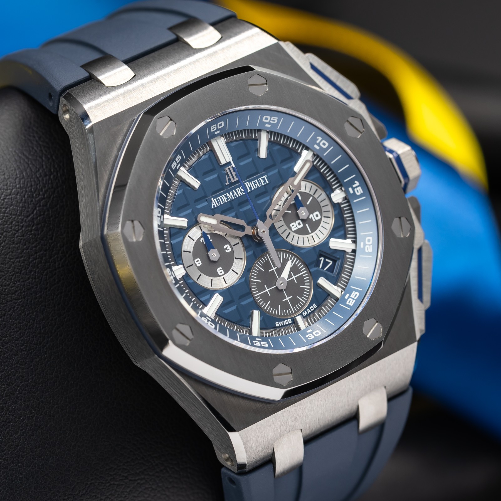 Audemars Piguet Royal Oak Titanium Offshore Chronograph 42mm 26480TI 2 Straps!!