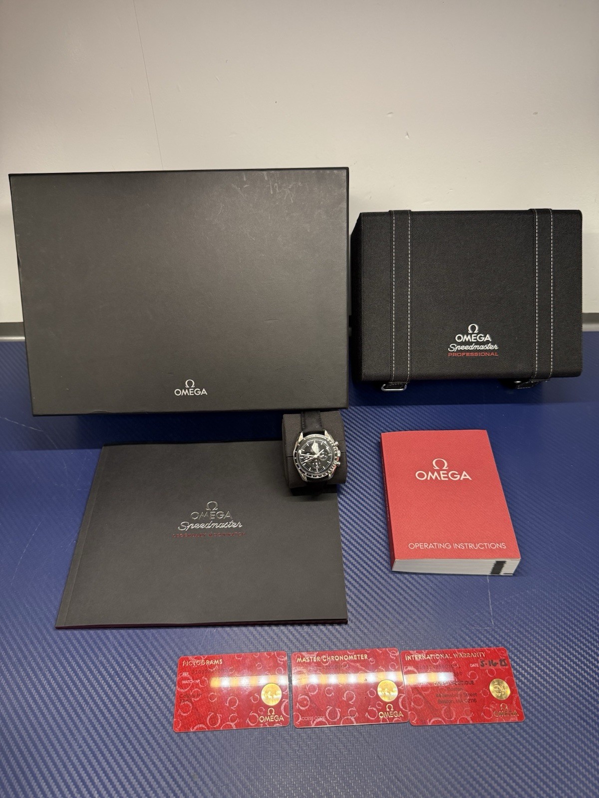 Omega Speedmaster Professional Moonwatch 310.32.42.50.01.001