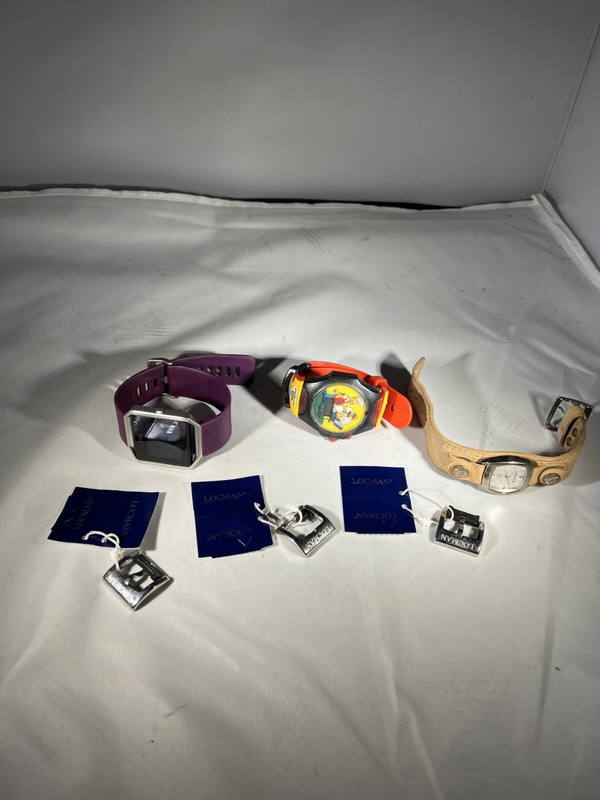 Billabong Ladies Watch + fitbit + Simpson exercise watch #428 +more 38-33