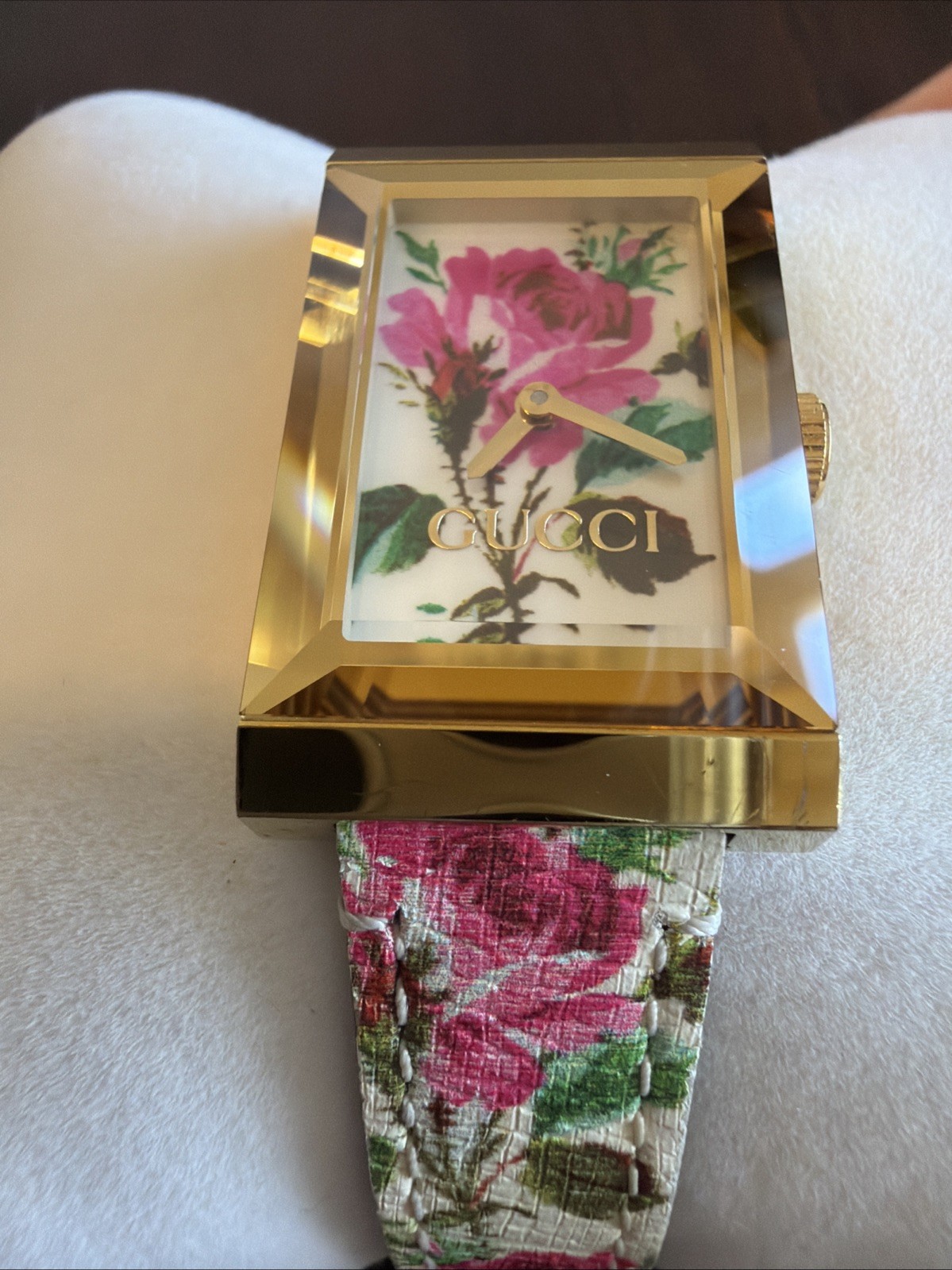 GUCCI G-Frame Watch YA147406 Gold Plated Quartz 21x34mm Floral Dial