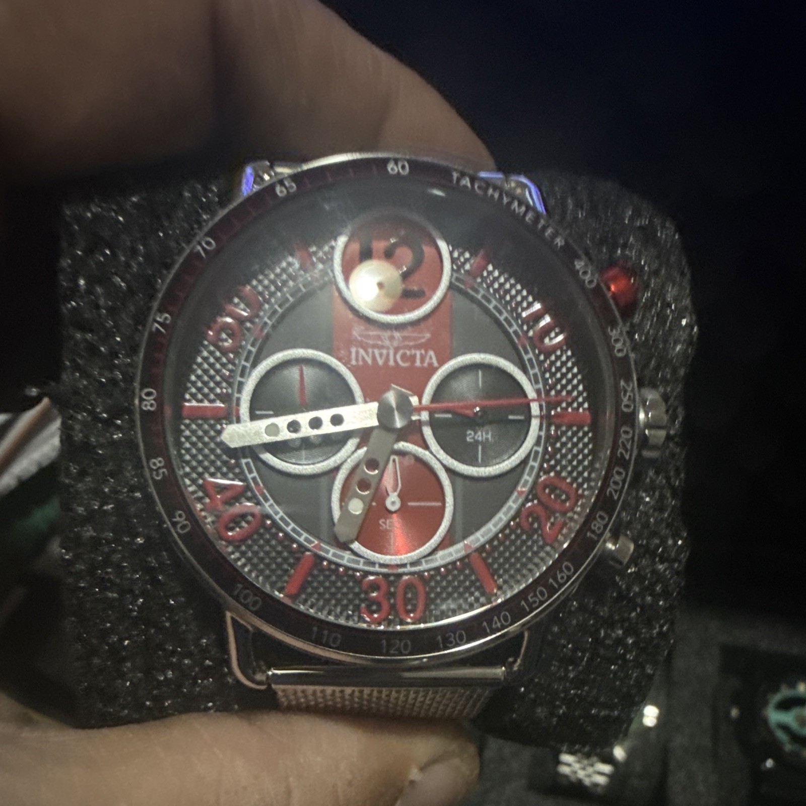Invicta Quartz Chronograph 100m Red/Black Dial Silver Mesh Steel 48mm