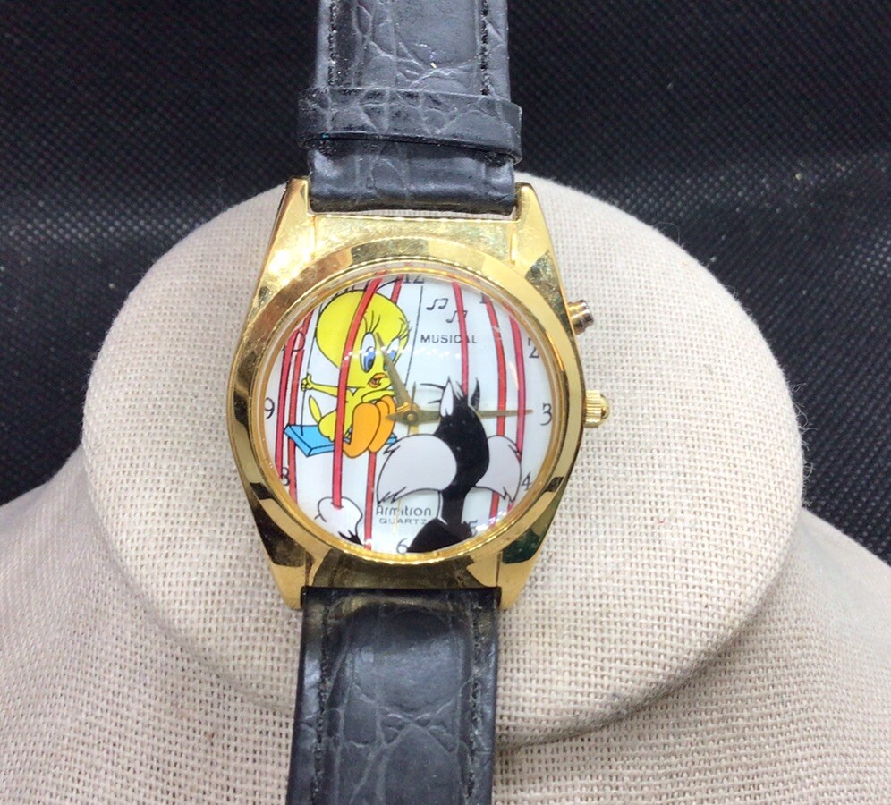 Vintage TM 1995 WB Tweetie & Sylvester Character Watch “AS IS” Parts/RepairW854