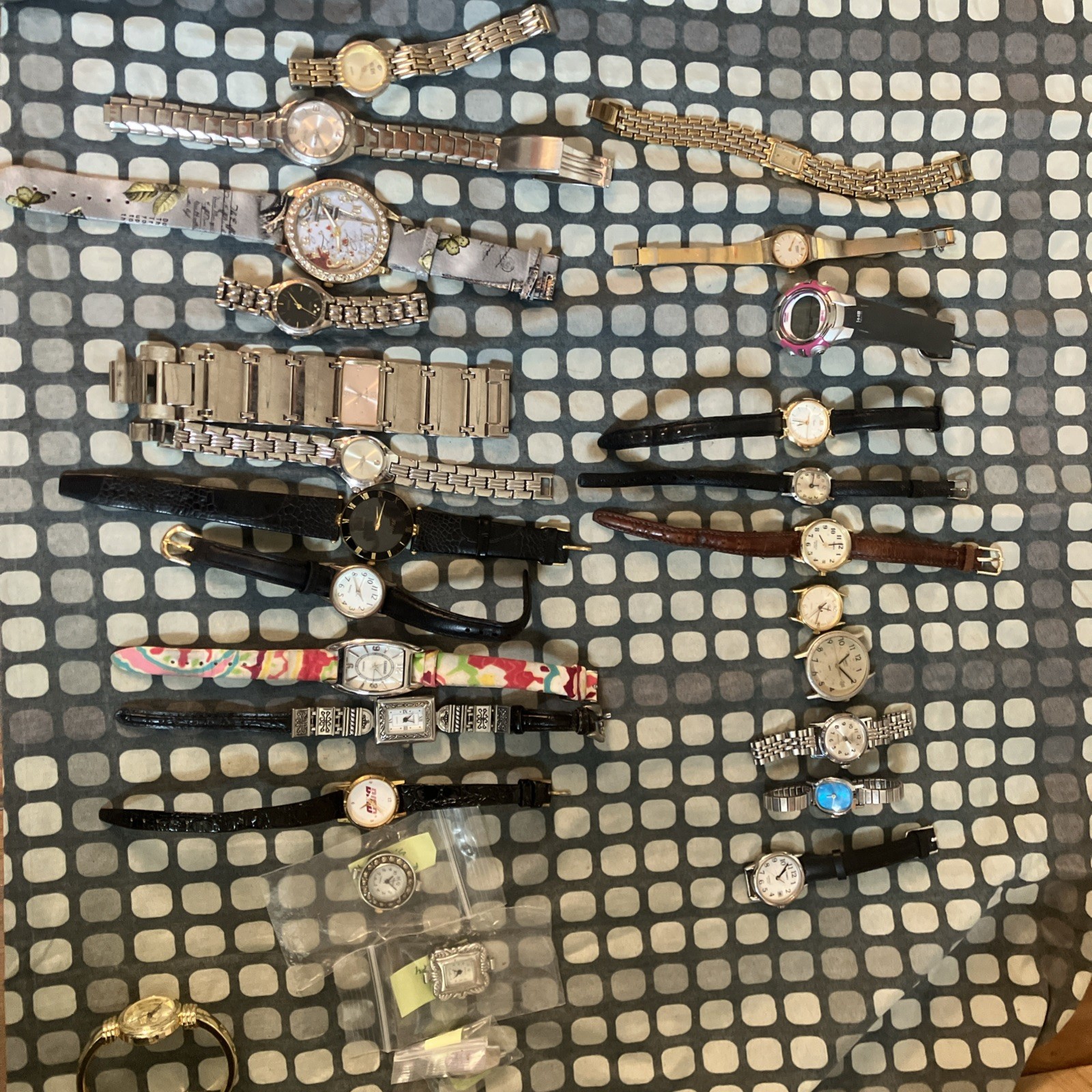 Lot of 20+ Vintage Watches Men’s & Women’s Mixed Brands Repair Parts & Crafts