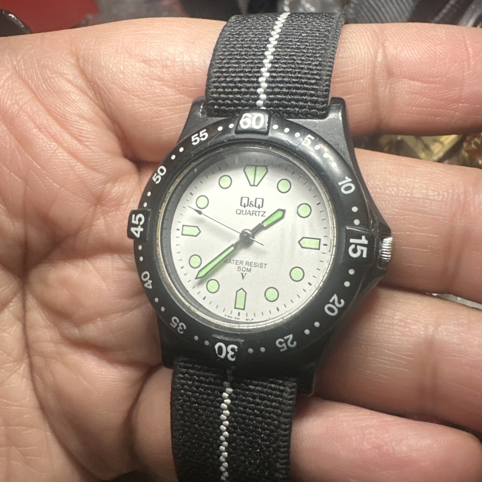 Works VTG Q&Q by Citizens 34mm Unisex Watch  Lume White Dial Mint Conditn Fit 7”