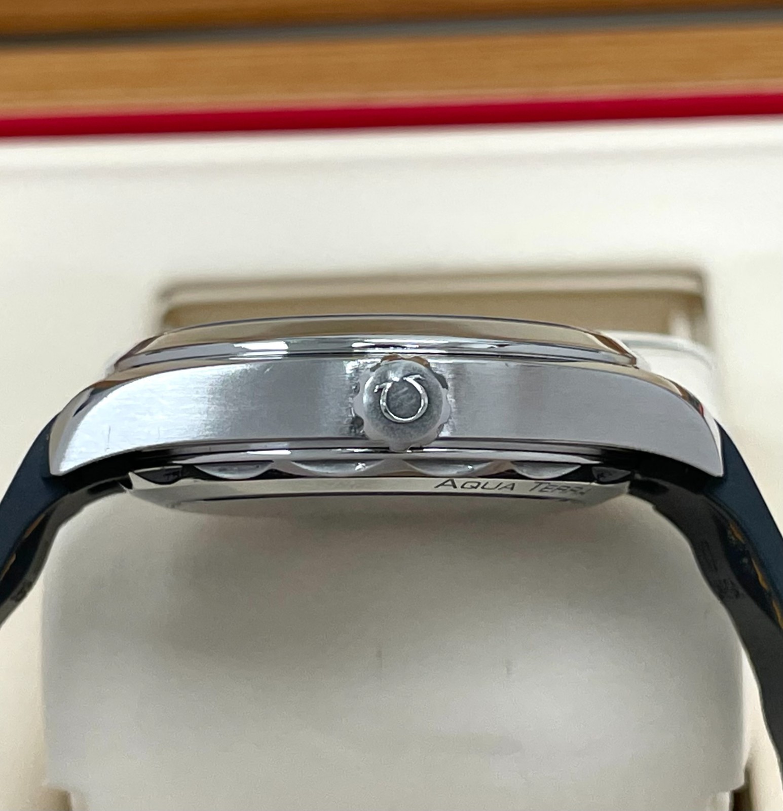OMEGA SEAMASTER AQUA TERRA WHITE DIAL 22012412102002 BOX AND CARD UNDATED 41MM