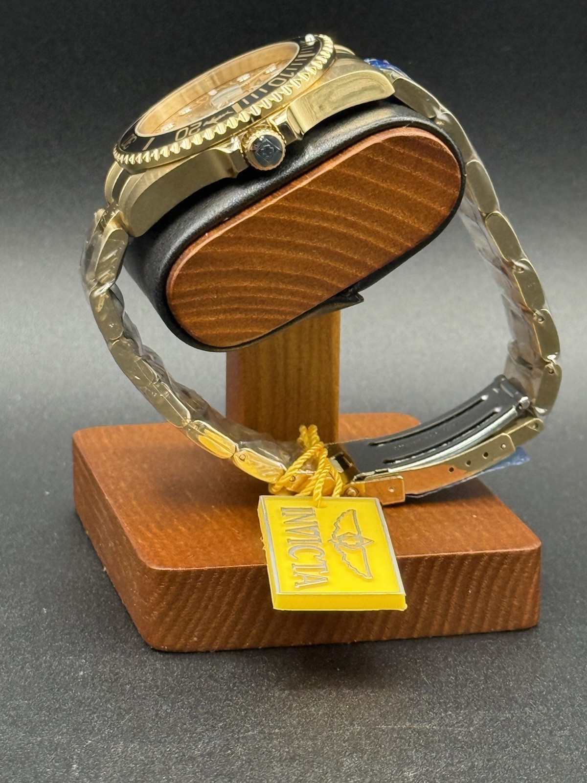 Invicta 30025 Pro Diver Currentwave Men’s 43mm Watch – Gold Tone New W Warranty