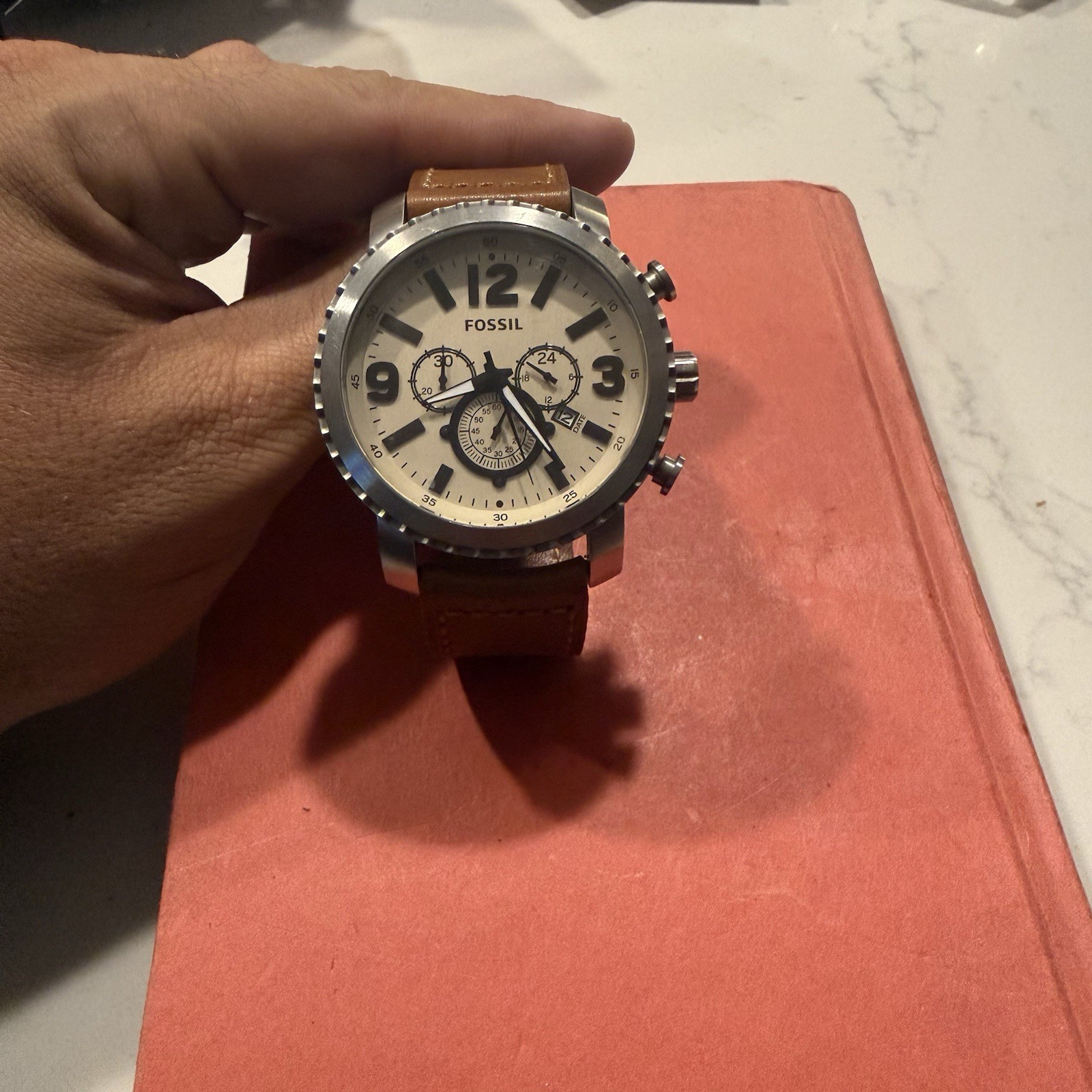 FOSSIL SILVER TONE,TAN,BROWN LEATHER BAND,CHRONOGRAPH,LARGE DIAL WATCH BQ2081