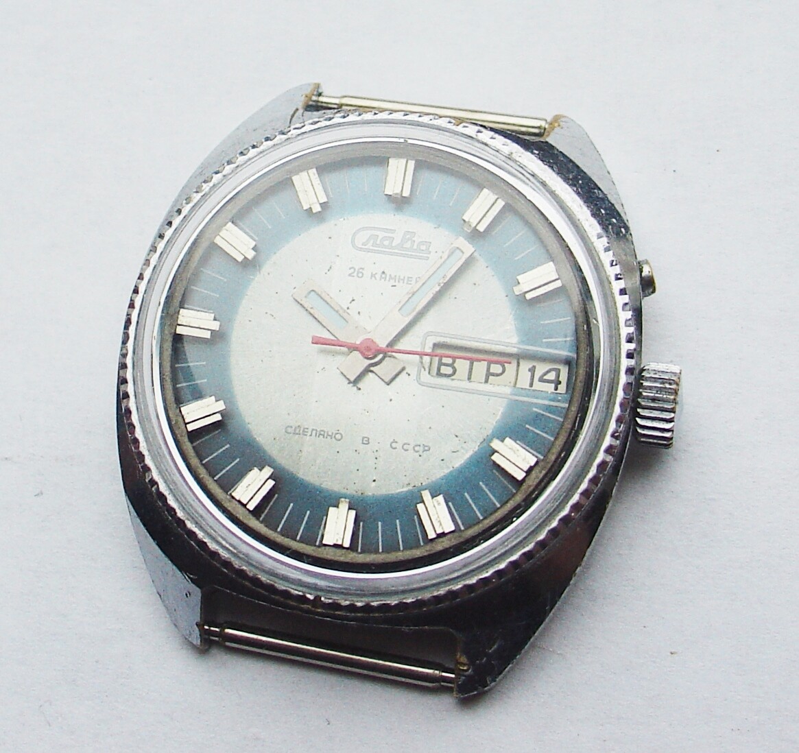 VINTAGE SOVIET RUSSIAN SLAVA S-2428 MENS WATCH CALENDARY SERVICED