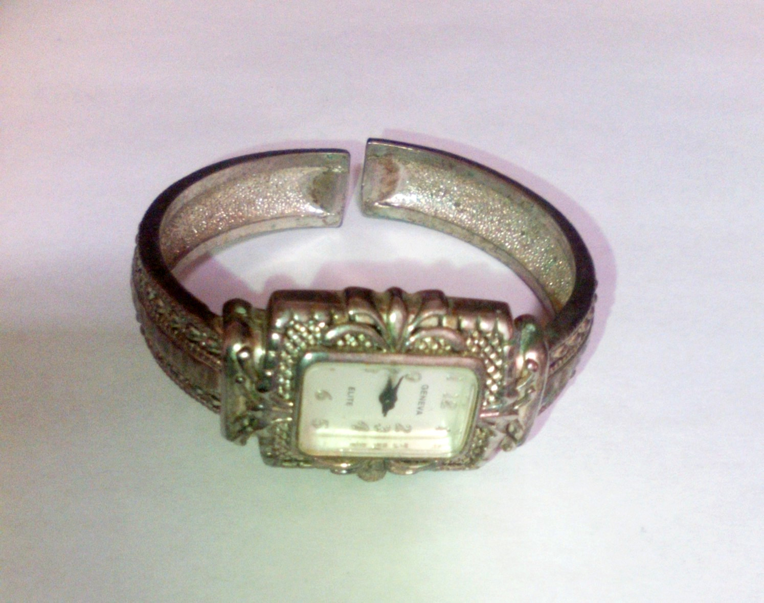 Geneva Elite #863 Ladies Wristwatch “Vintage”