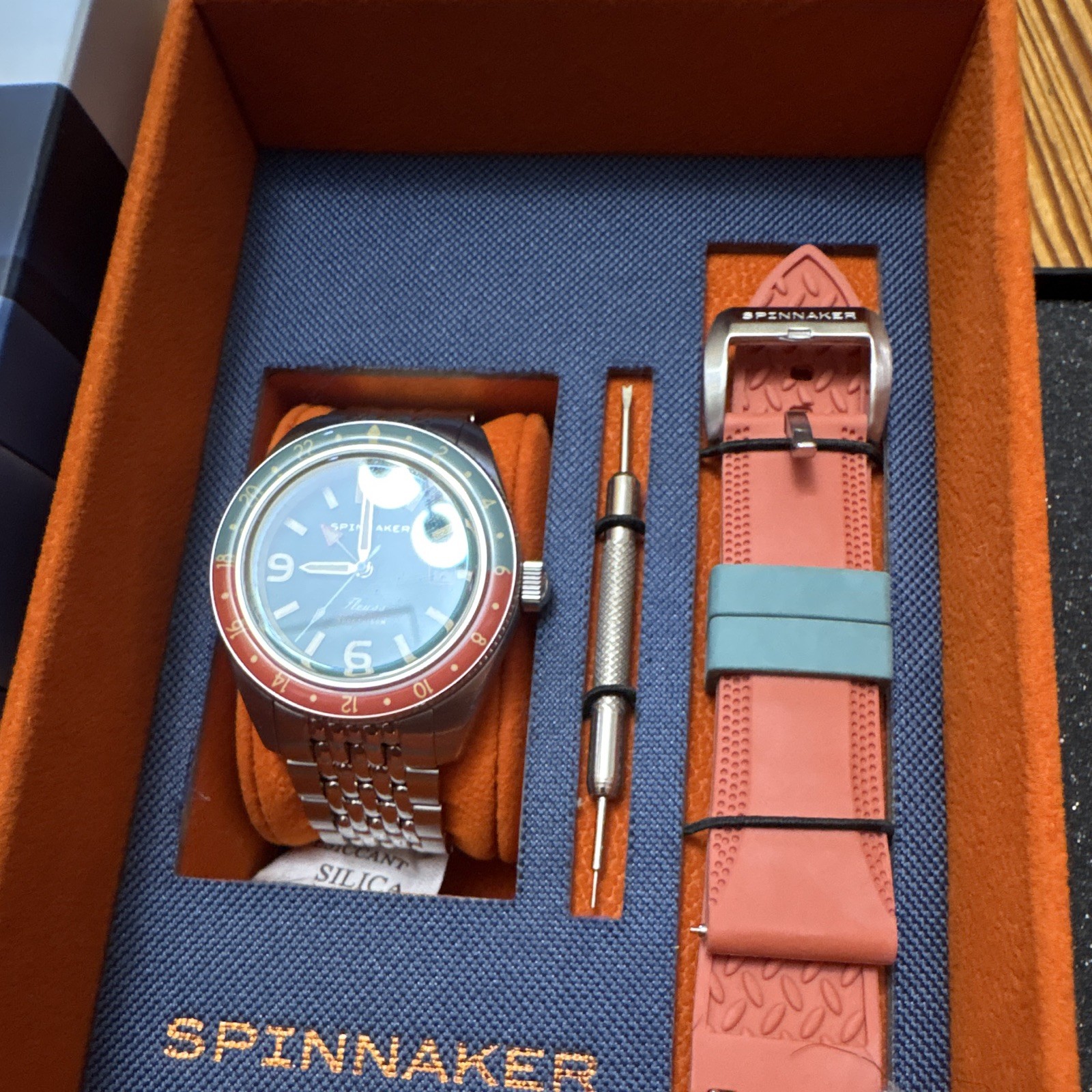 Spinnaker Fleuss Automatic Blue Dial 150m Diver Watch Set w/ Extra Strap