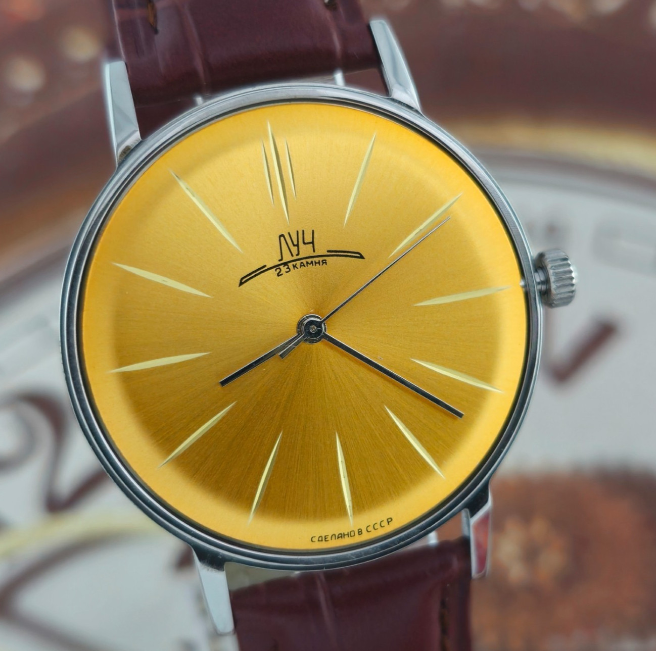 Vintage Watch USSR LUCH – Poljot De Luxe ULTRA SLIM 2209 Mechanical Wristwatch