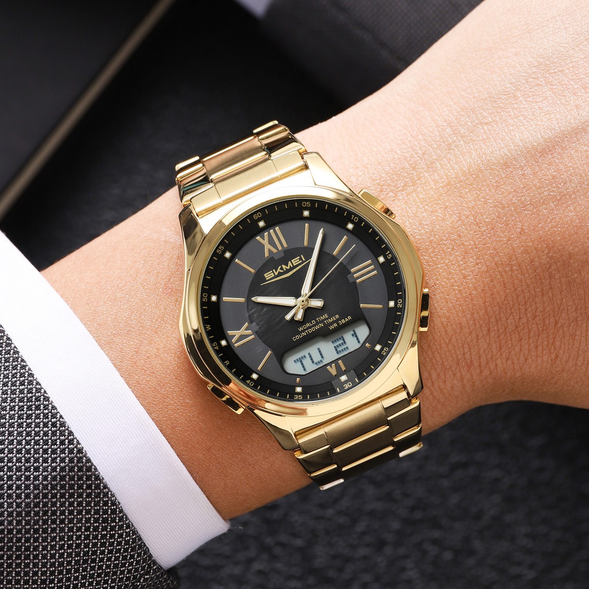 SKMEI Men Quartz Watch Roman Numeral Digital Wristwatch Male Steel LED Watches