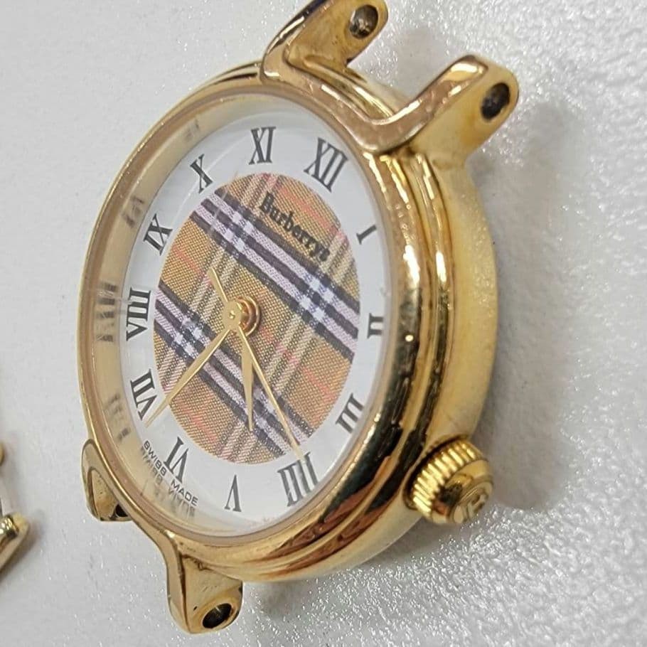 Vhtf Burberry Watch Nova Check Pattern 11200L Out Of Battery, No Belt Women Watc