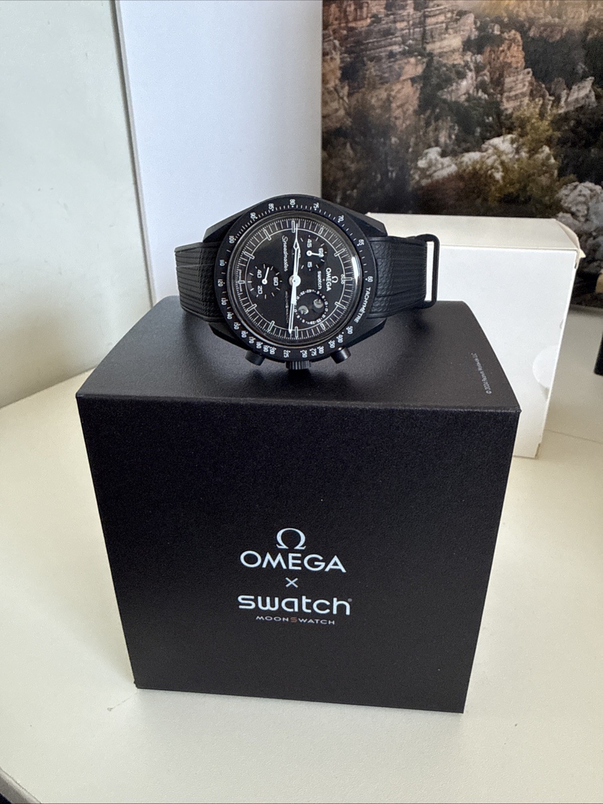 OMEGA x Swatch Bioceramic MoonSwatch – Mission to the Moonphase (Black Snoopy)