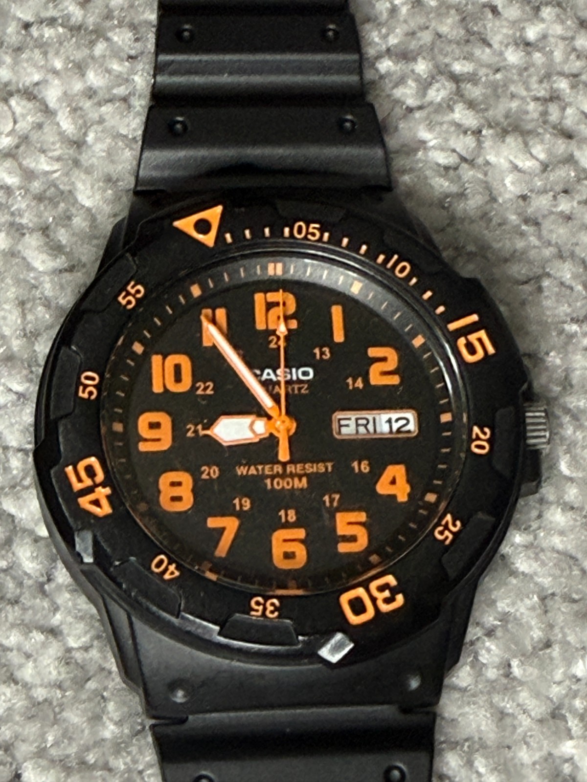 Casio MRW-200H Analog Watch Orange Black Day/Date 100 Meter WR With New Battery