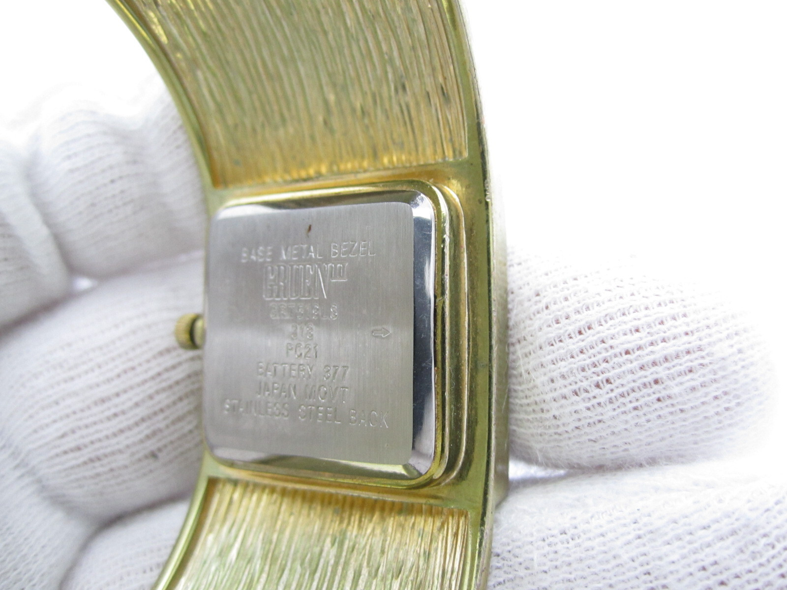 Women’s Gruen II Quartz WR Analog Dial Causal Bangle Watch (E255)