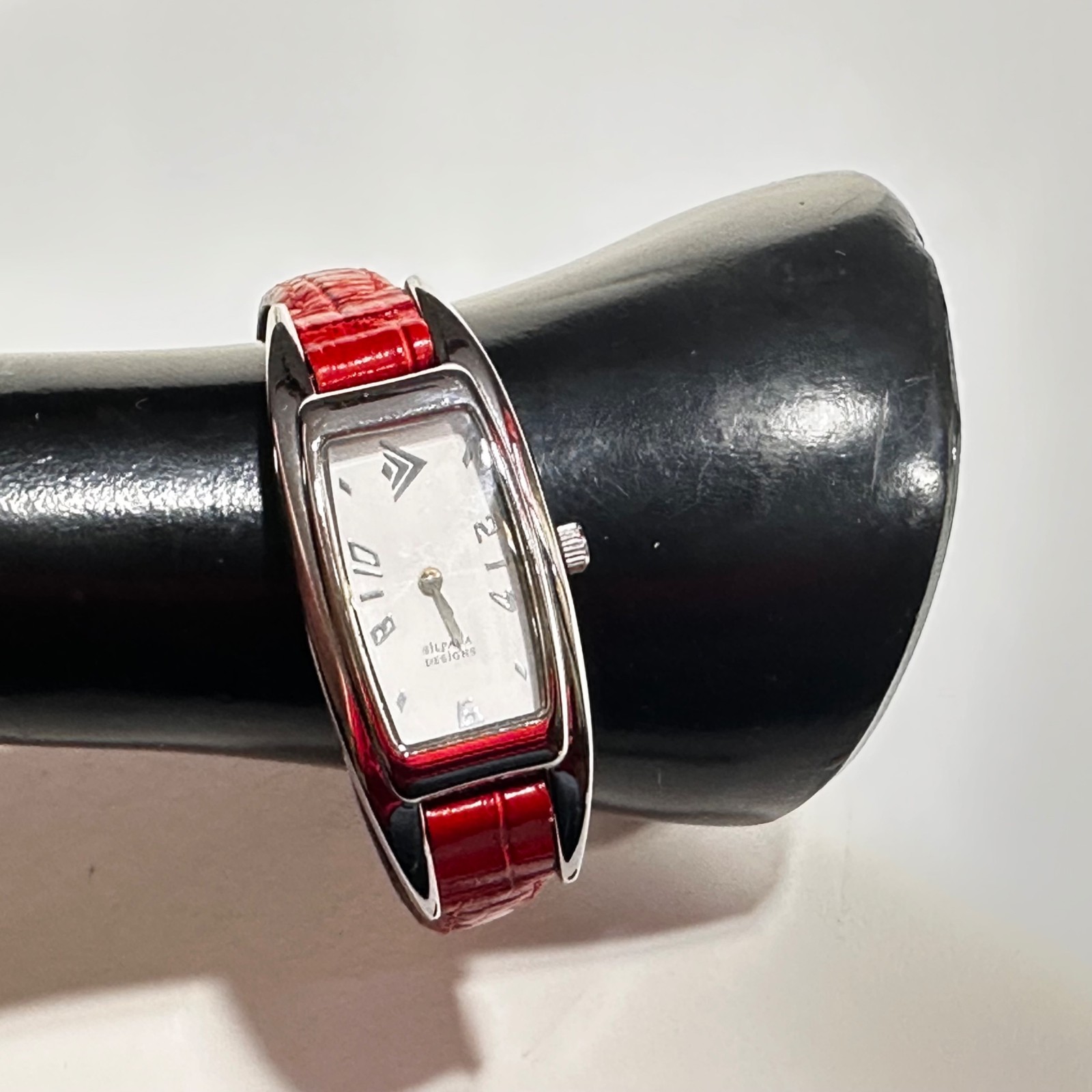 Silpada Designs Watch Italian Design Quartz Red Leather Band Unknown Condition