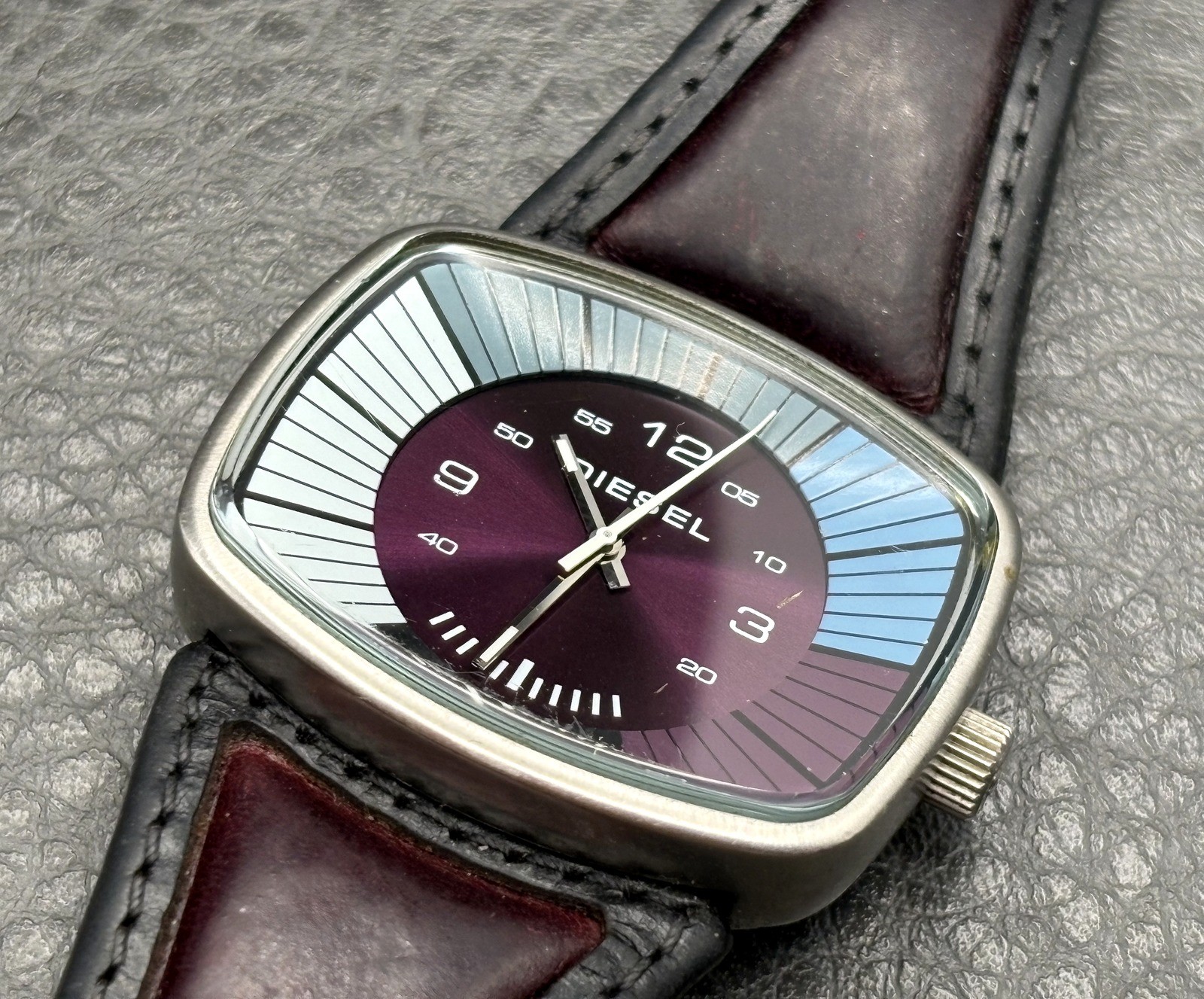 Diesel DZ3025 Men’s Square Dial Blue Purple Leather Strap Watch NEEDS BATTERY