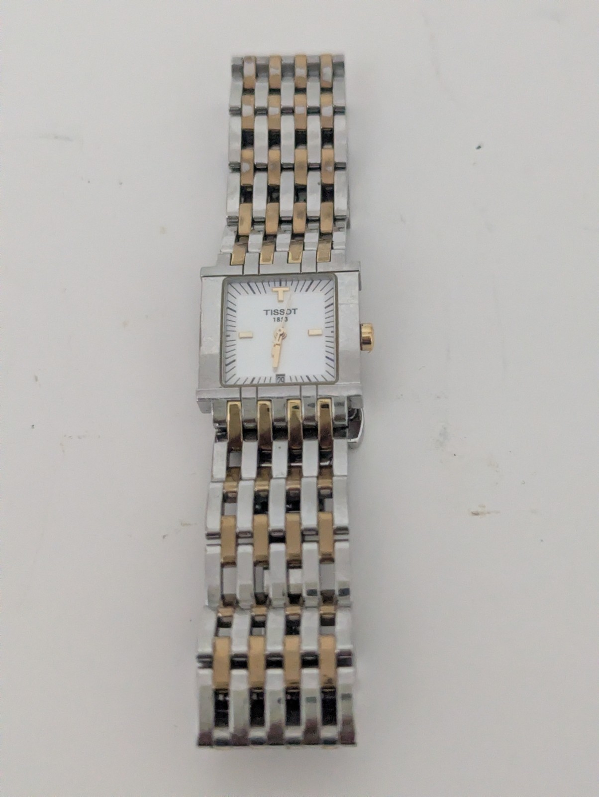 Vintage Tissot 1853 L910 Swiss Women’s Minimalist Wristwatch Stainless Steel