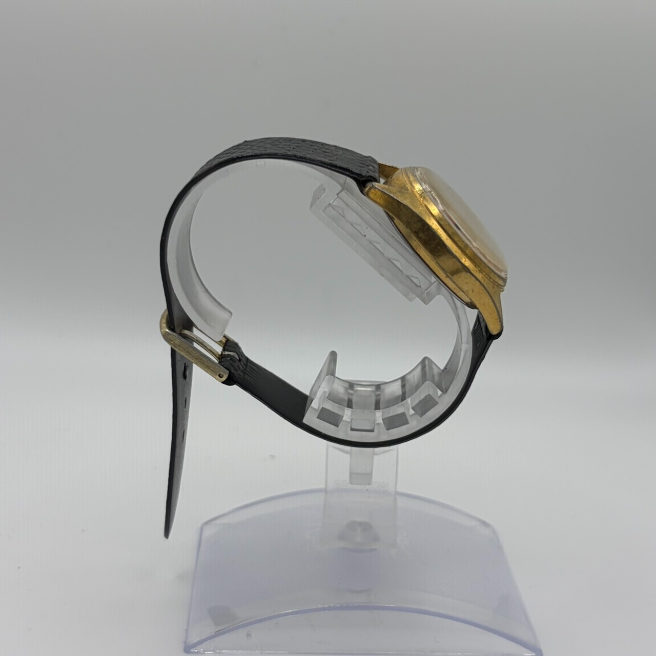 Seiko Disney Time Mickey Mouse Watch 5000-6030 Vintage Gold Black Running