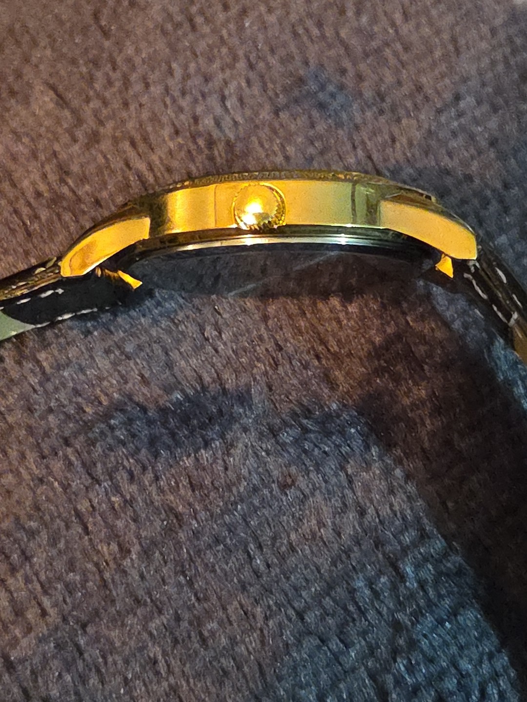 Q & Q 3 Bar Citizen Watch. New Battery. Runs Well. Unworn.