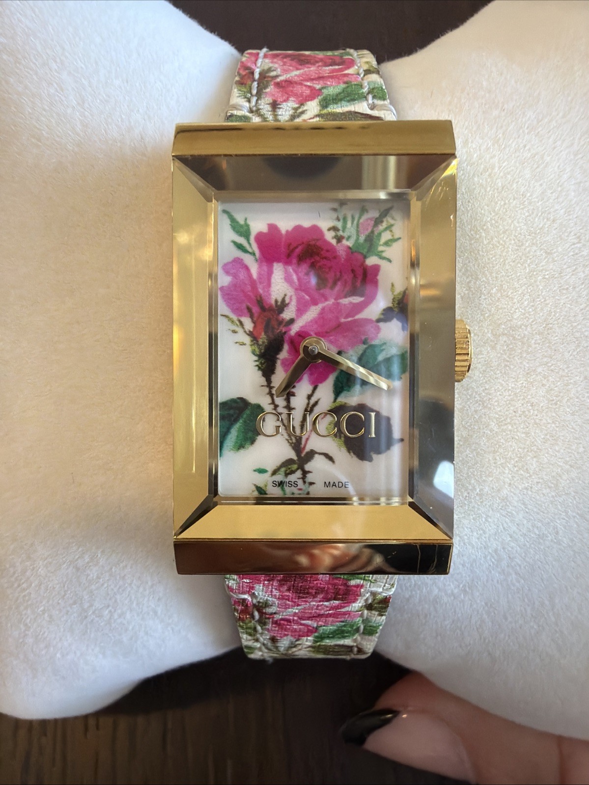 GUCCI G-Frame Watch YA147406 Gold Plated Quartz 21x34mm Floral Dial