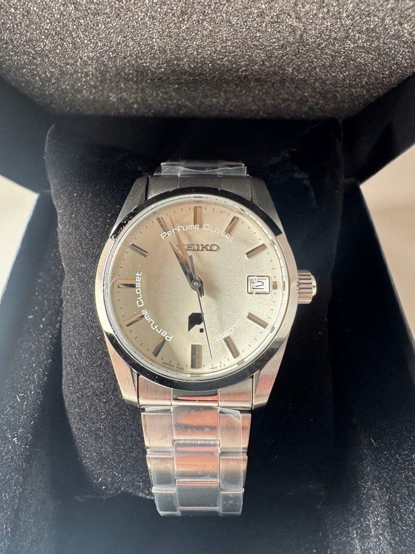 Perfume Closet SEIKO Watch White Dial Box Wrist 19.5cm 7.7in Unused Working