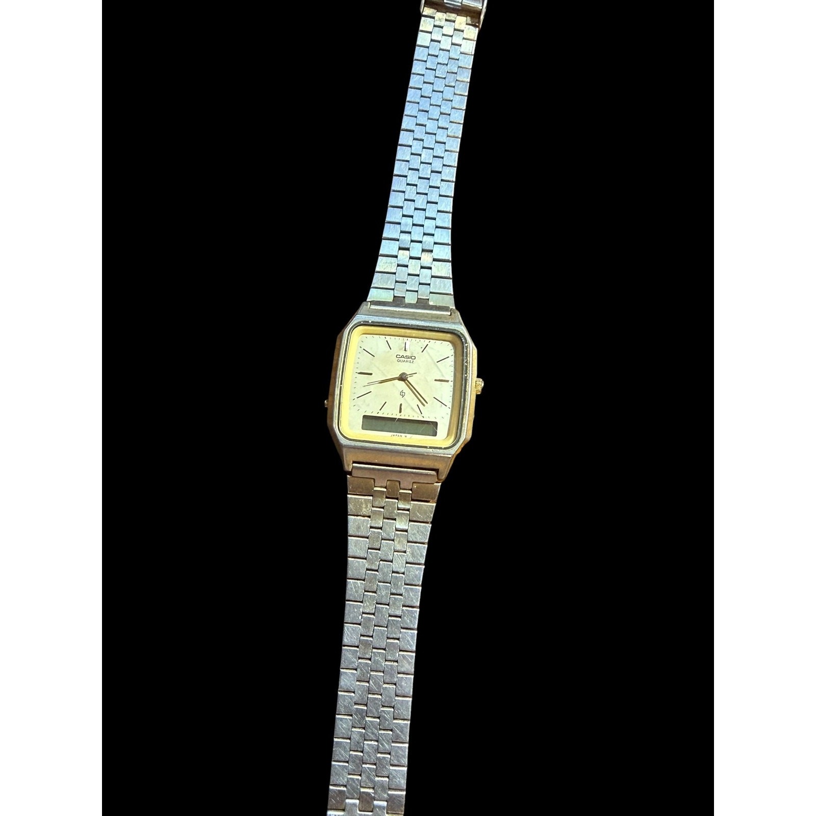 Vintage Casio Quartz Ana-Digi Watch Gold Tone Bezel Silver Band Japan H Works