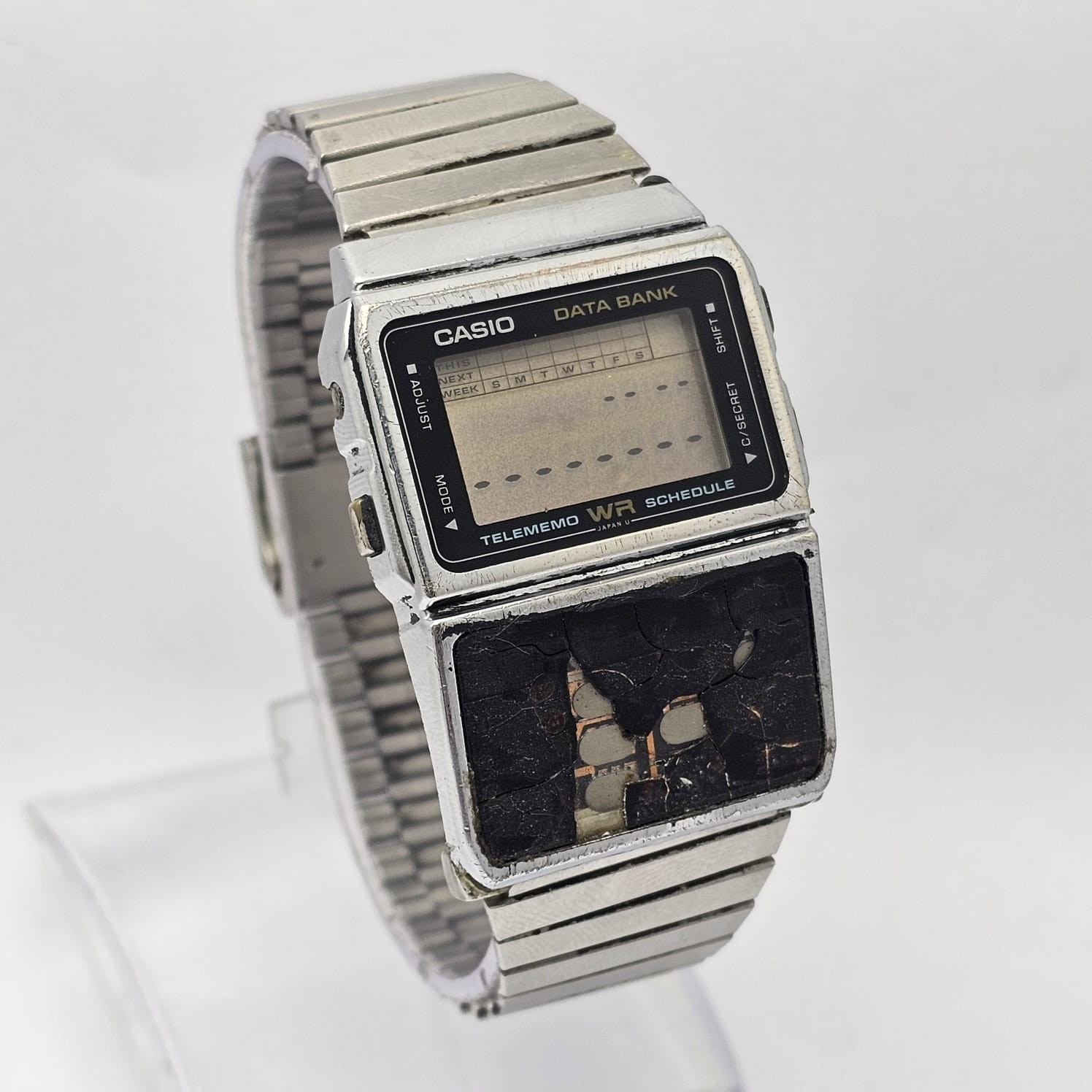Casio DBC-610 Databank Quartz Vintage Men’s Watch