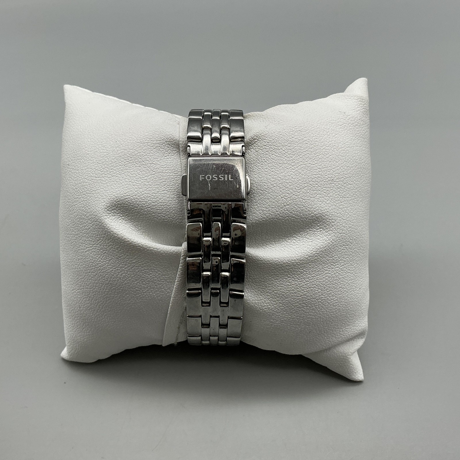 Fossil Womens Watch 36mm Silver Tone Date Stainless Bracelet New Battery 6.25″