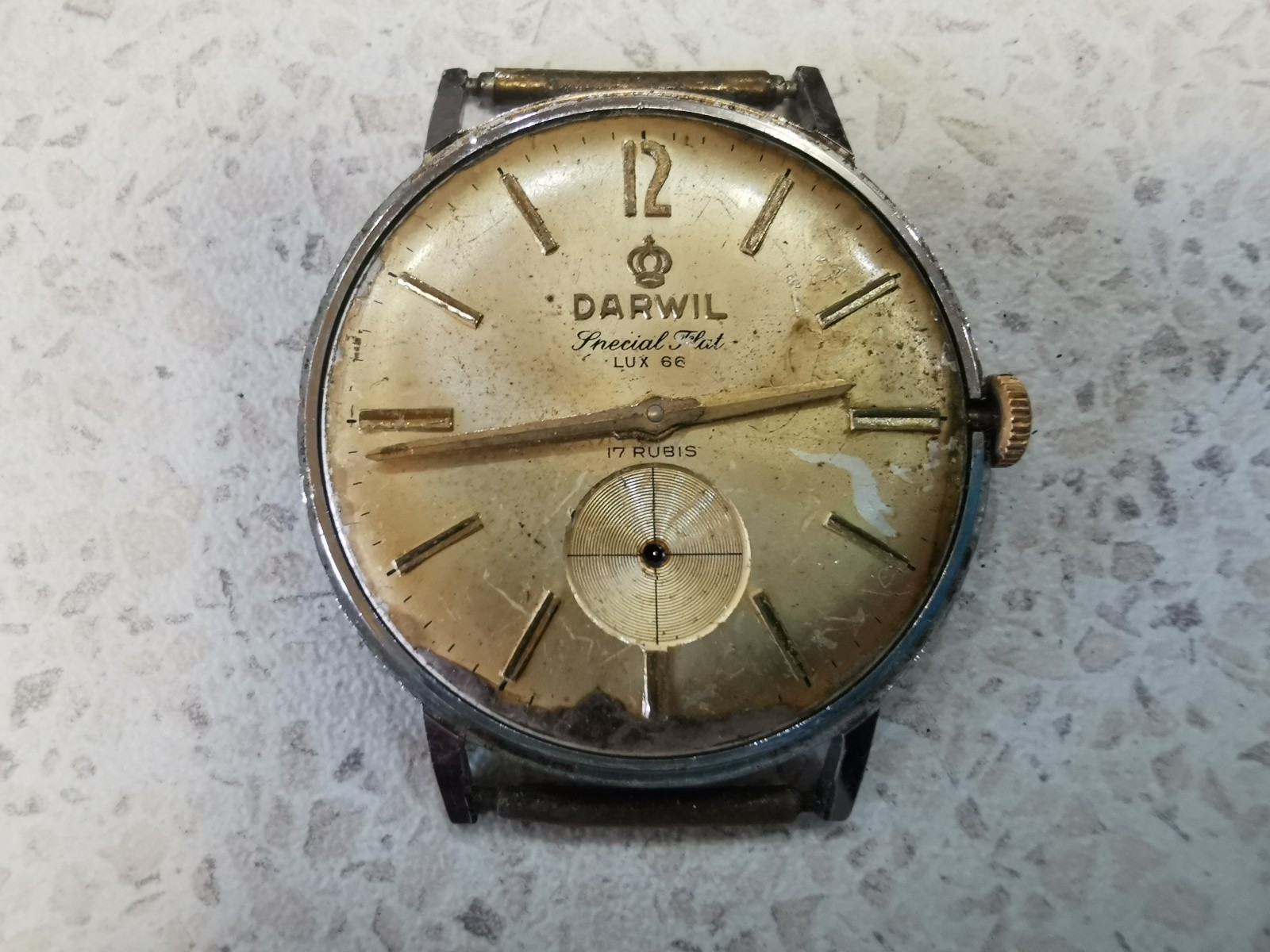 Vintage SWISS MEN WATCH DARWIL