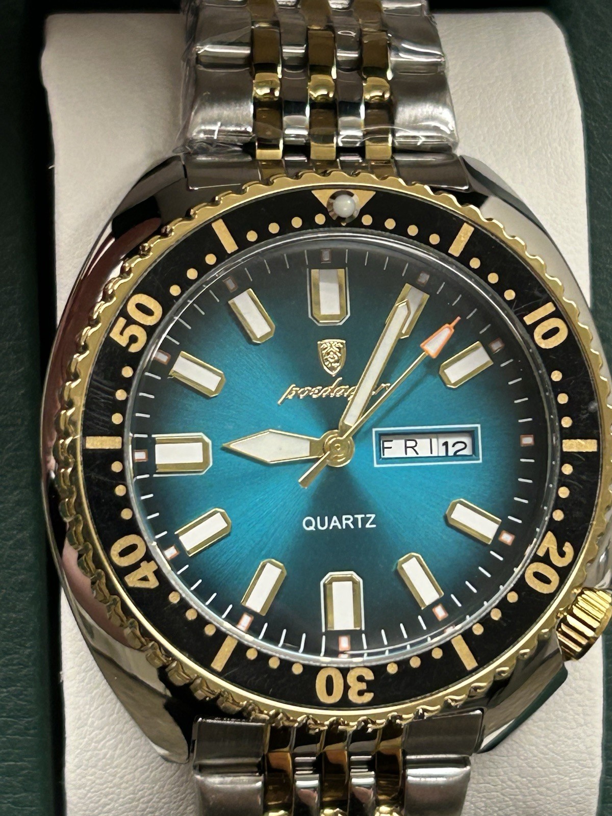 Poedagar 682 Men’s Watch (Stunning Teal Colored with Black and Gold Highlights)